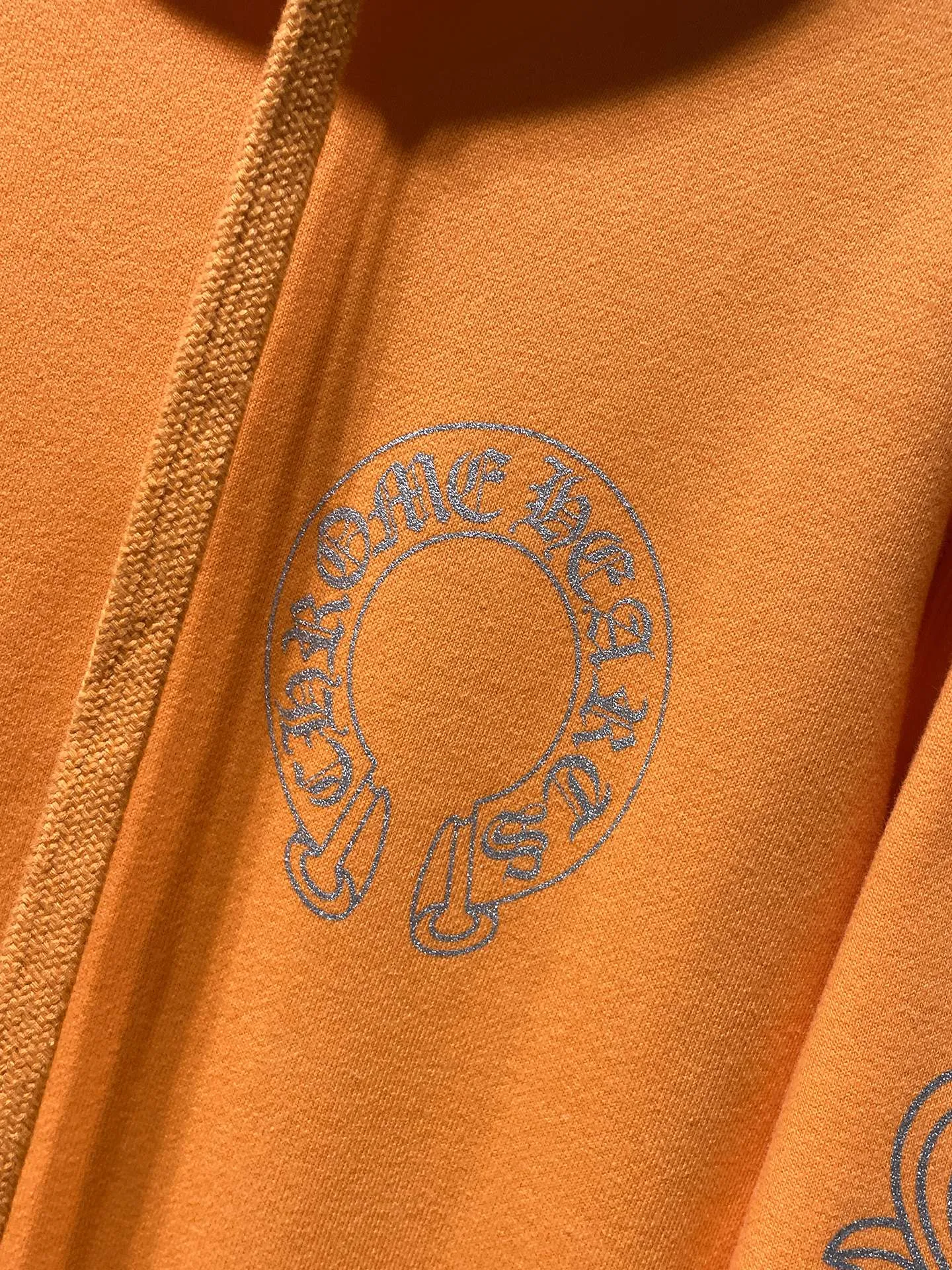 P240 Chrome Hearts Autumn and Winter 2025 Counter synchronization High-weight, environmentally friendly and high-quality top-quality fabrics Chrome Miami Ultra Limited Arm Horseshoe Hoody Counter synchronization 1:1 replica version Recommended colors: Limited green Limited orange Sizes: S, M, L, XL